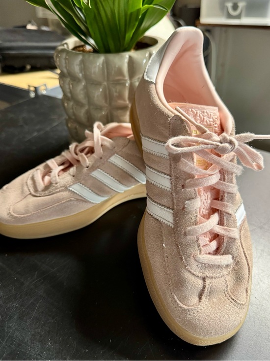 adidas Shoes - 👟Adidas Gazelle Light Pink Suede Sneakers Size 6.5